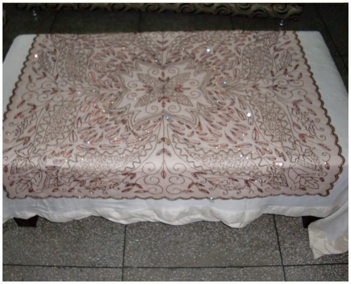 Beaded Table Covers 01